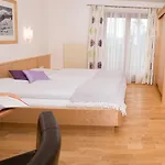 Casa de hóspedes Huber 3*