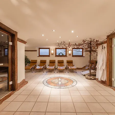 Landhaus Huber Гостевой дом 3*